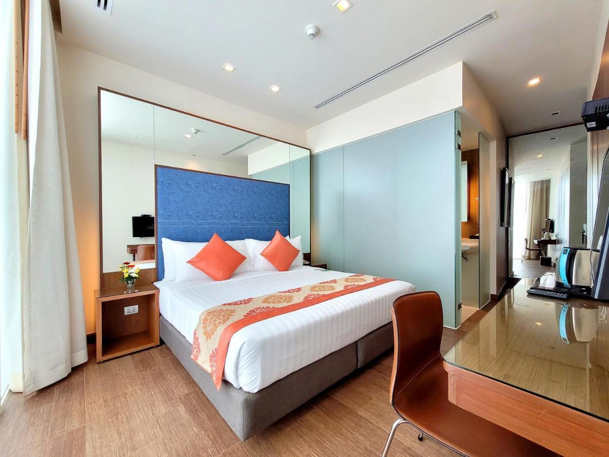 Отель On 8 Sukhumvit Nana Bangkok By Compass Hospitality Экстерьер фото