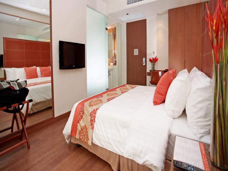 Отель On 8 Sukhumvit Nana Bangkok By Compass Hospitality Номер фото